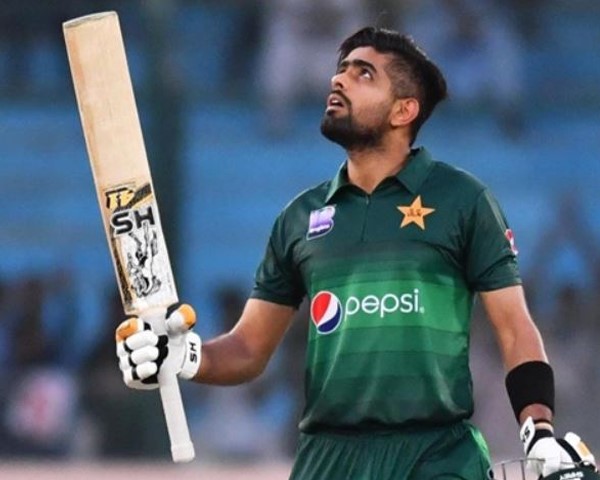 সাত বছর পর ঘরোয়া ক্রিকেটে ফিরছেন বাবর আজম