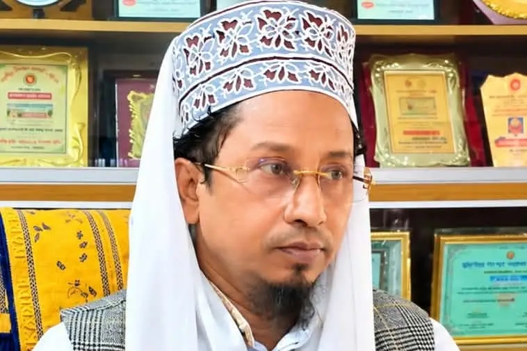 কোটি টাকার টিউশন ফির হিসাব কোথায়? গারাংগিয়া মহিলা মাদ্রাসার অধ্যক্ষ নুরুল আলম ফারুকীর বিরুদ্ধে ২৩ দফা অভিযোগ।